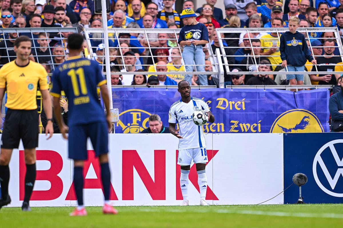 Coupe d’Allemagne : le match Lokomotive Leipzig – Schalke 04 interrompu après des propos à caractère raciste