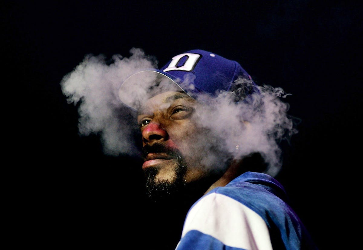 Vente record : des restes de joints de Snoop Dogg se négocient à plus de 100 000 euros