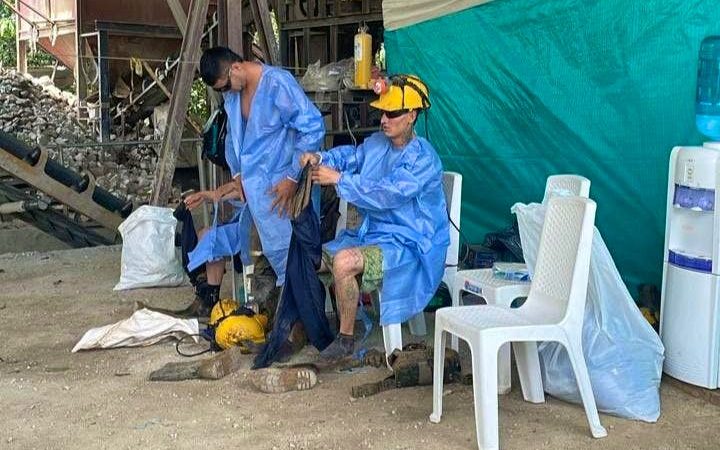 Des mineurs extraits indemnes après l’effondrement d’une mine d’or en Colombie