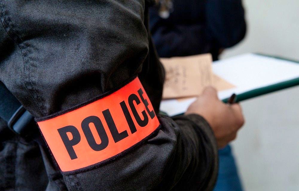 Découverte du corps d’une ancienne élue dans un fossé en Haute-Savoie : une affaire de disparition et de meurtre