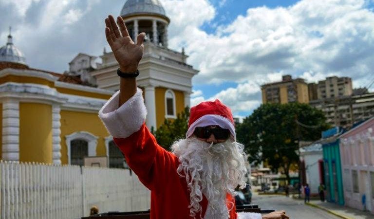 Maduro annonce le lancement anticipé des fêtes de Noël dès le 1er octobre au Venezuela