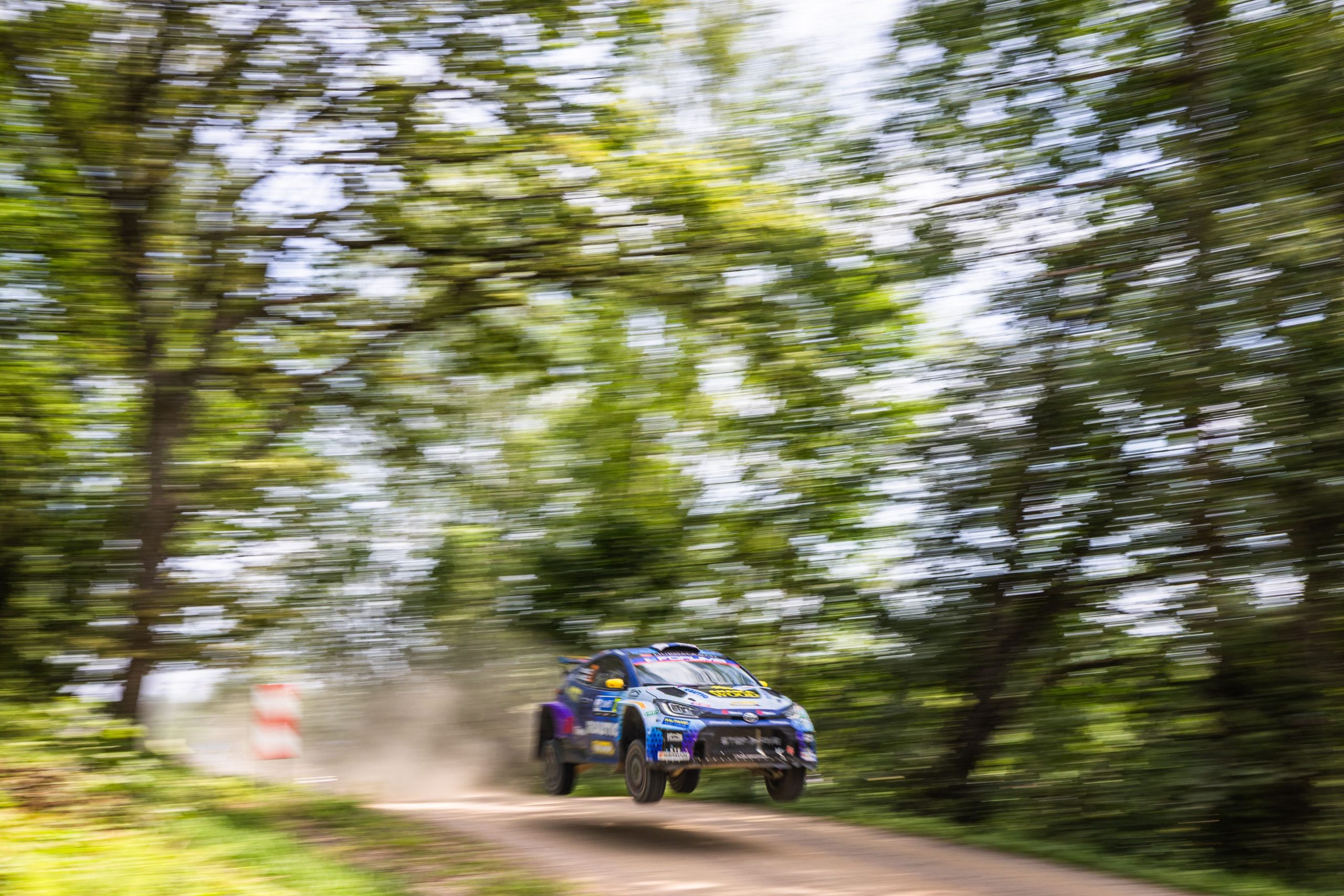 Drame lors d’un rallye à La Réunion : deux enfants tués et un troisième gravement blessé