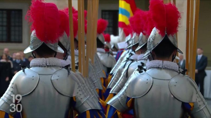 Le pape participe à la prestation de serment de la Garde suisse pontificale, première en un demi-siècle
