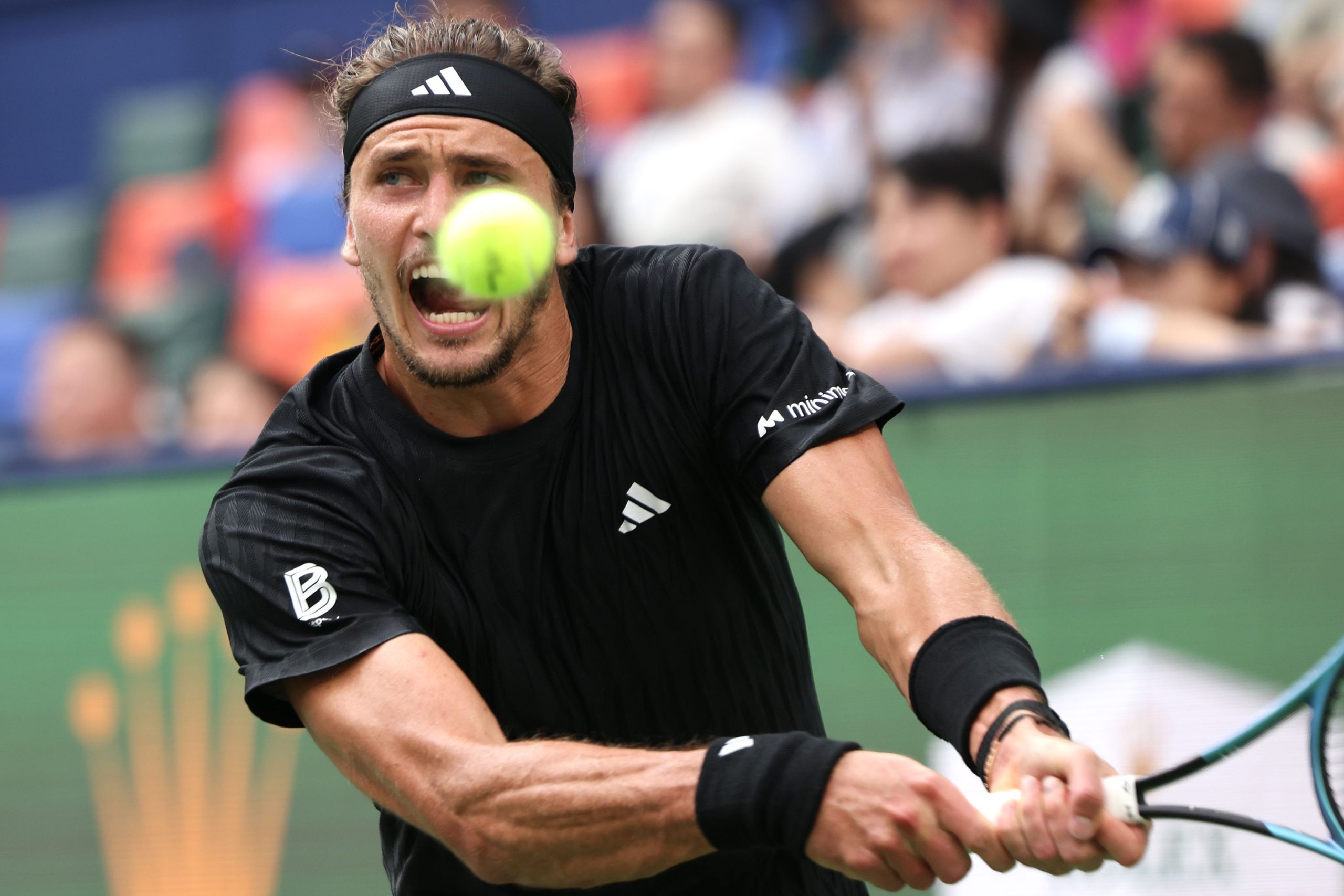 Tennis: Zverev dénonce l’uniformité des surfaces au profit d’Alcaraz et Sinner lors du Masters de Shanghai