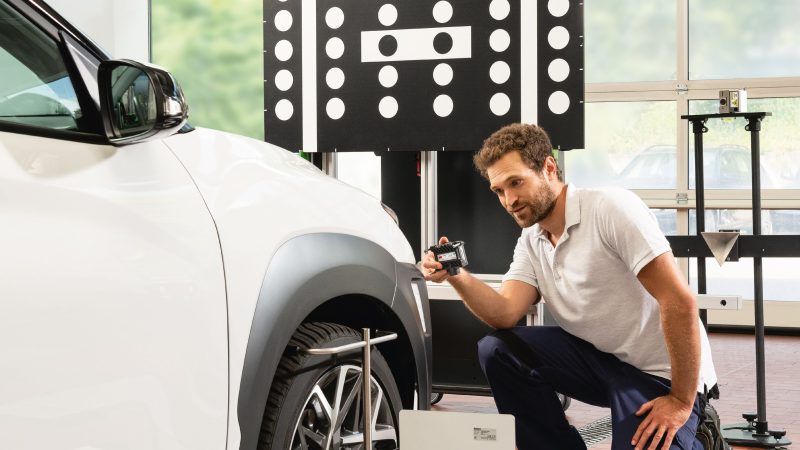 Calibrage des systèmes d’aide à la conduite en atelier : pourquoi c’est essentiel pour la sécurité routière