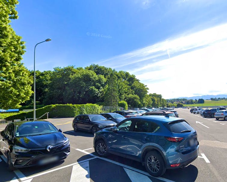 Nyon: les derniers parkings gratuits pourraient devenir payants d’ici l’été