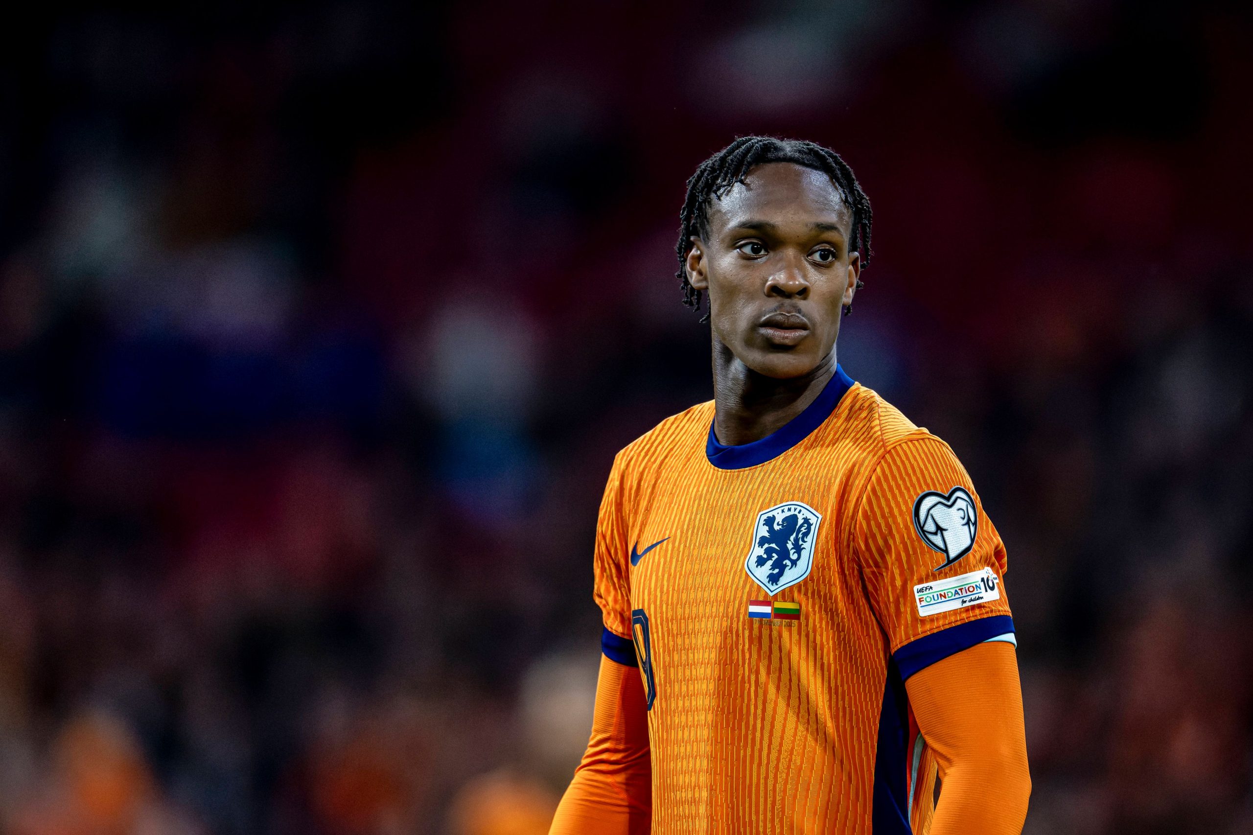 Emmanuel Emegha confond Strasbourg avec l’Allemagne et annonce un transfert vers Chelsea